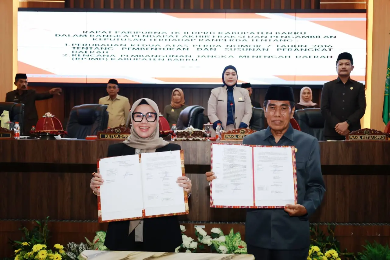 Pengesahan Ranperda Oleh Bupati Barru Dan Ketua DPRD Barru