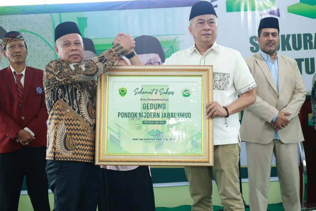 Peresmian Gedung Pondok Modern Jabal Uhud Oleh Wakil Bupati Barru