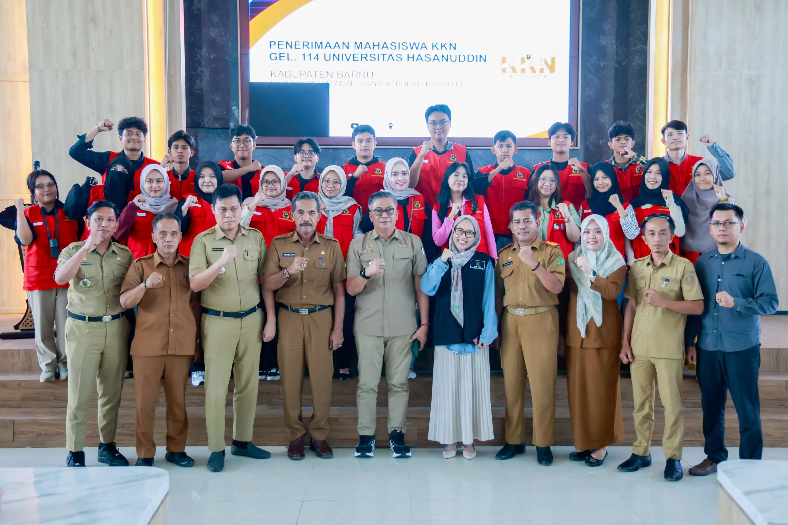 Wakil Bupati Barru Sambut Baik Kehadiran Mahasiswa KKN Unhas Makassar