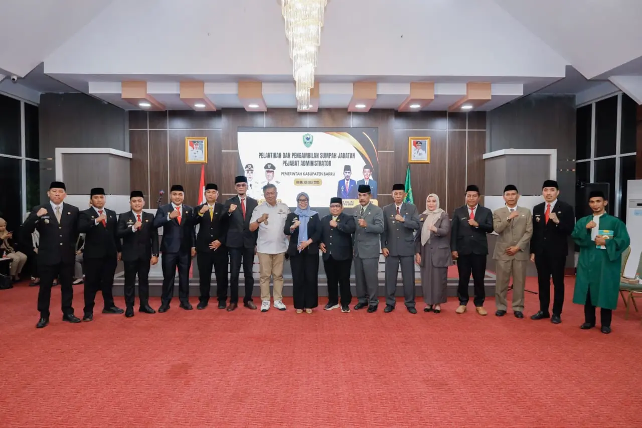Bupati Barru Melantik Sejumlah Pejabat Administrator