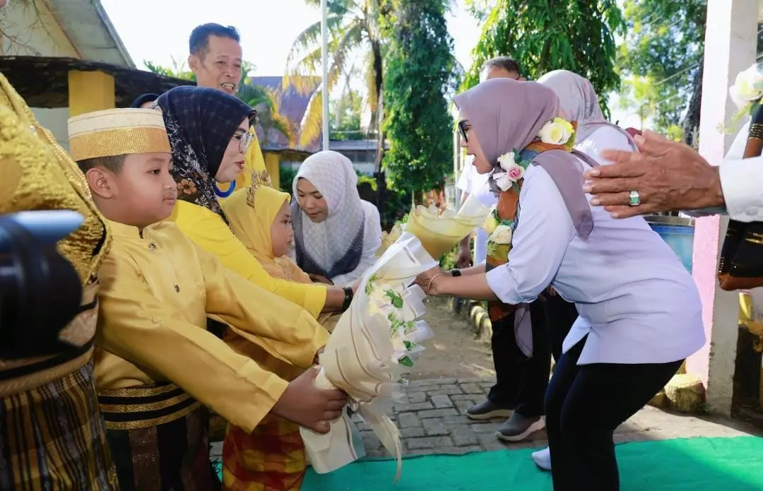 Bupati Barru Hadiri Peringatan Hari Anak Nasional Bersama Siswa SDN 1 Barru