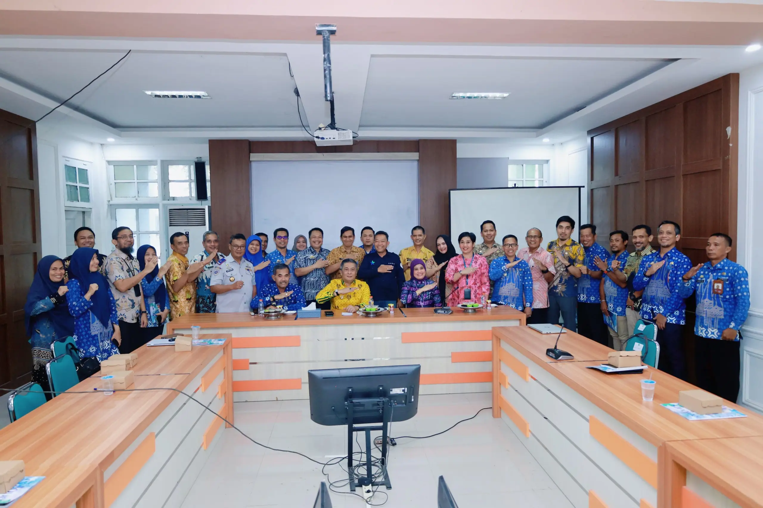 Wakil Bupati Secara Resmi Membuka Sosialisasi Layanan Maskapai Penerbangan PT. Garuda Indonesia