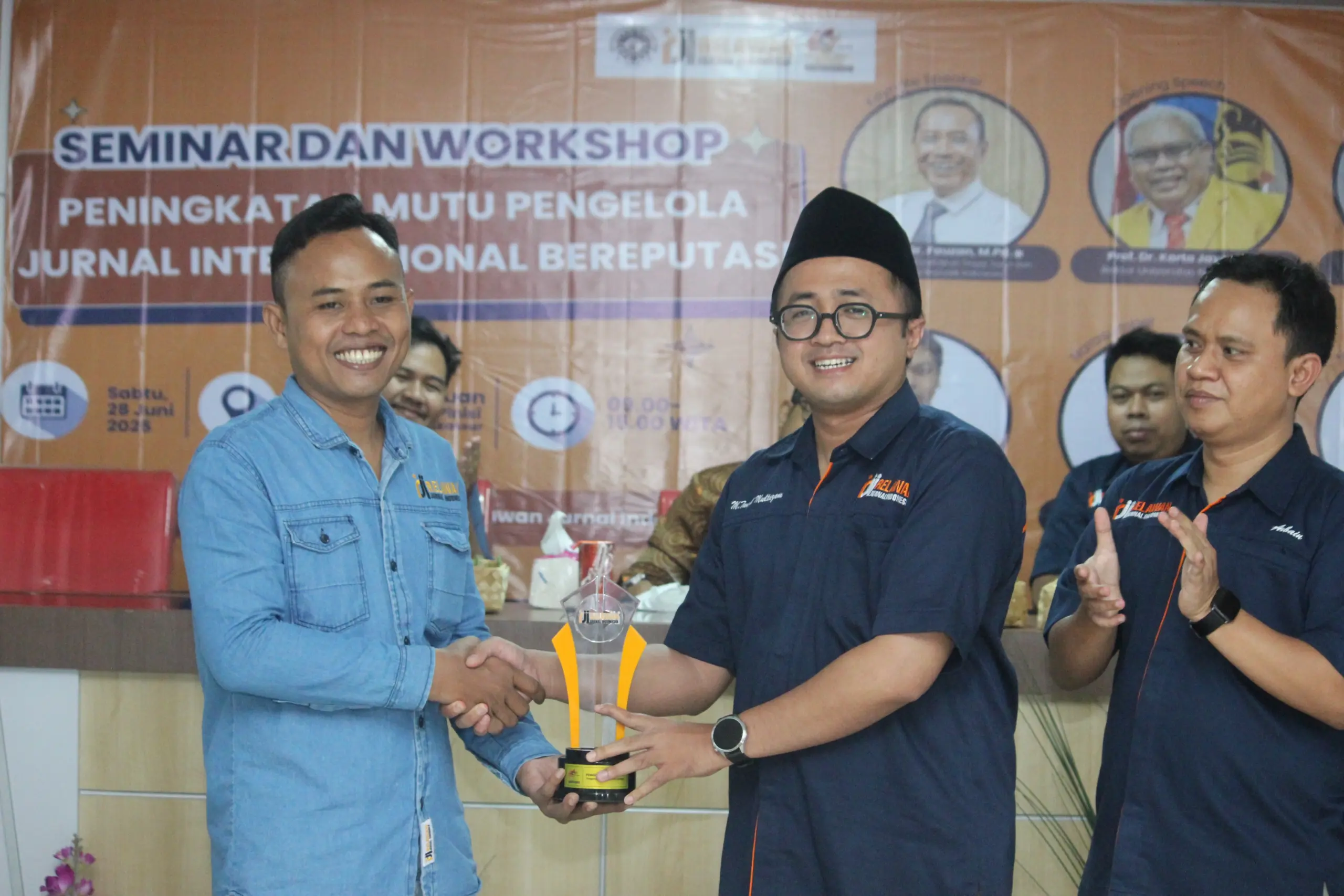 RJI Award 2025: Sulawesi Selatan Raih Penghargaan Pengda Teraktif pada Ulang Tahun ke-9 Relawan Jurnal Indonesia