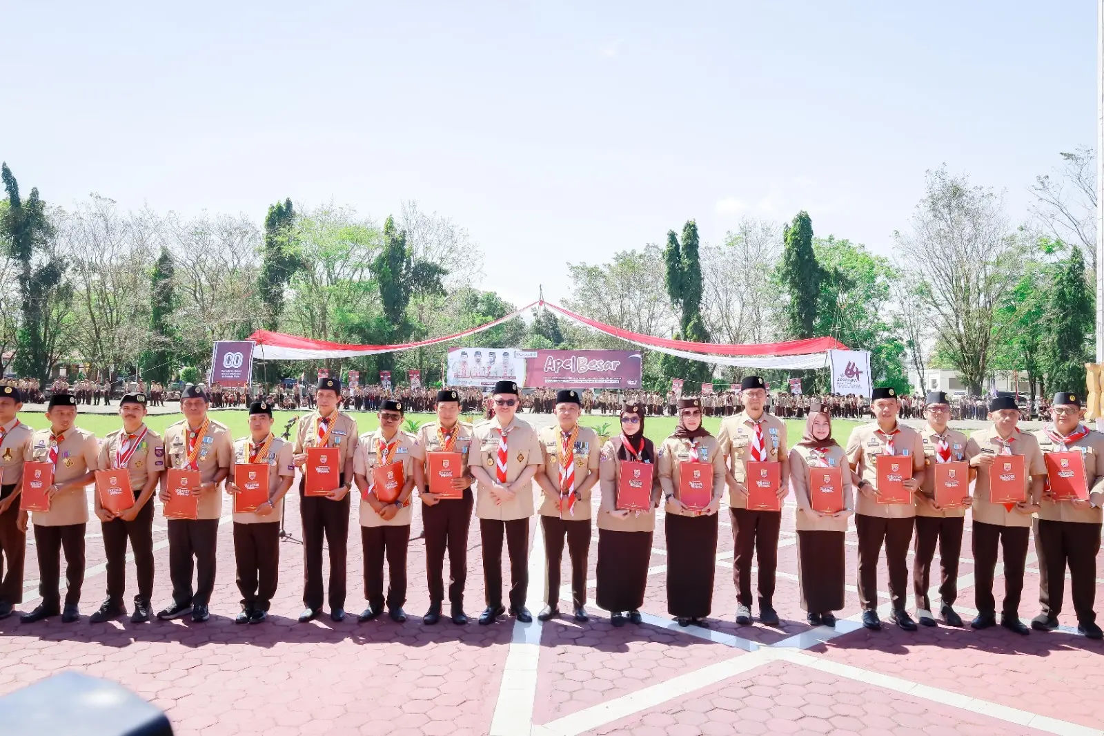 Sekda Sulsel Puji Kemimpinan Bupati Barru: Very Healthy and Relaxed di HUT Pramuka ke-64