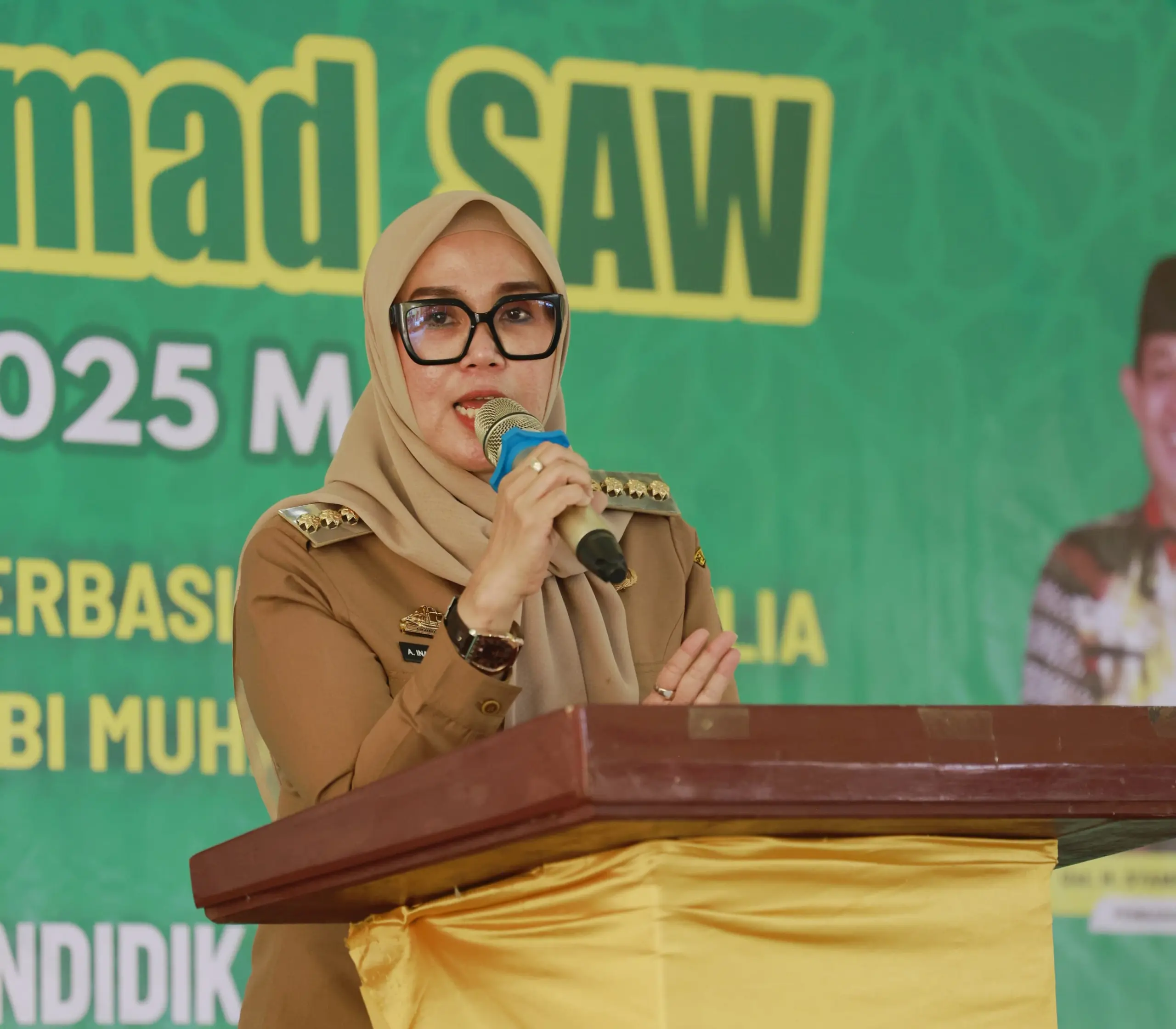 Peringatan Maulid Nabi : Bupati Barru Berpesan Untuk Meneladani Sifat Rasulullah