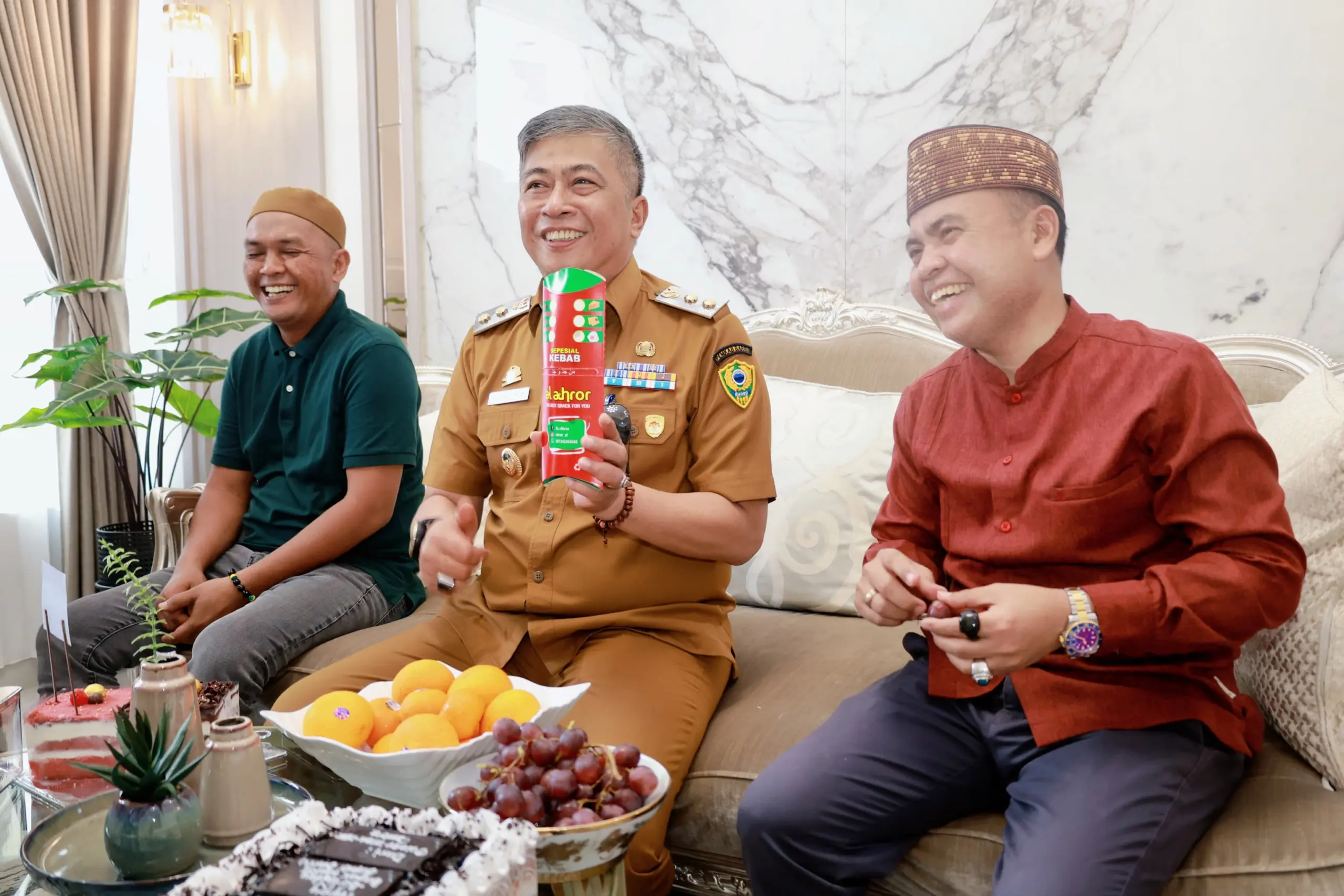 Wabup Barru Apresiasi Kegiatan Sunatan Massal di Zam zam Center