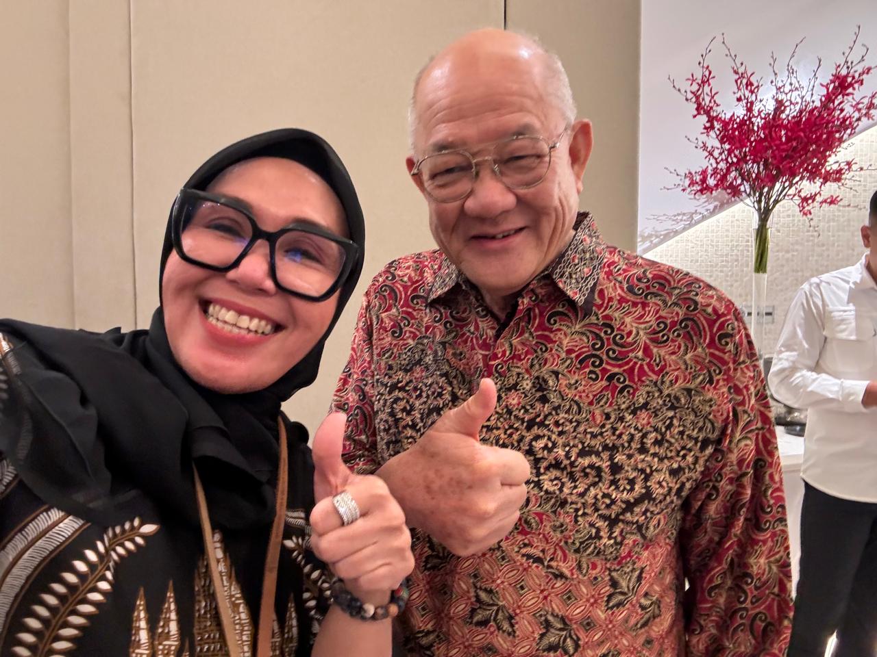 Kesederhanaan dan Kesuksesan: Bupati Barru Bertemu Dato’ Low Tuck Kwong