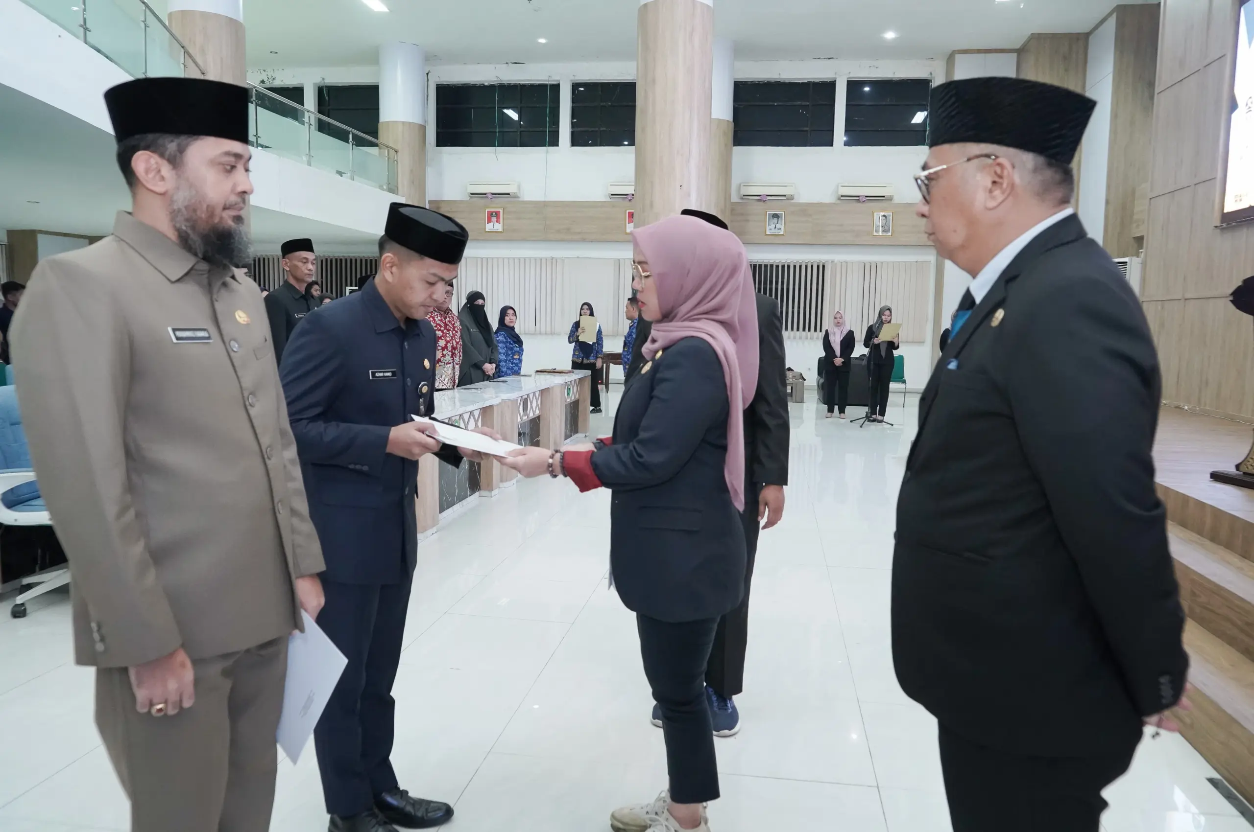 “Kerja dengan Ikhlas dan Cinta Daerah” – Pesan Bupati saat Lantik Pejabat Baru