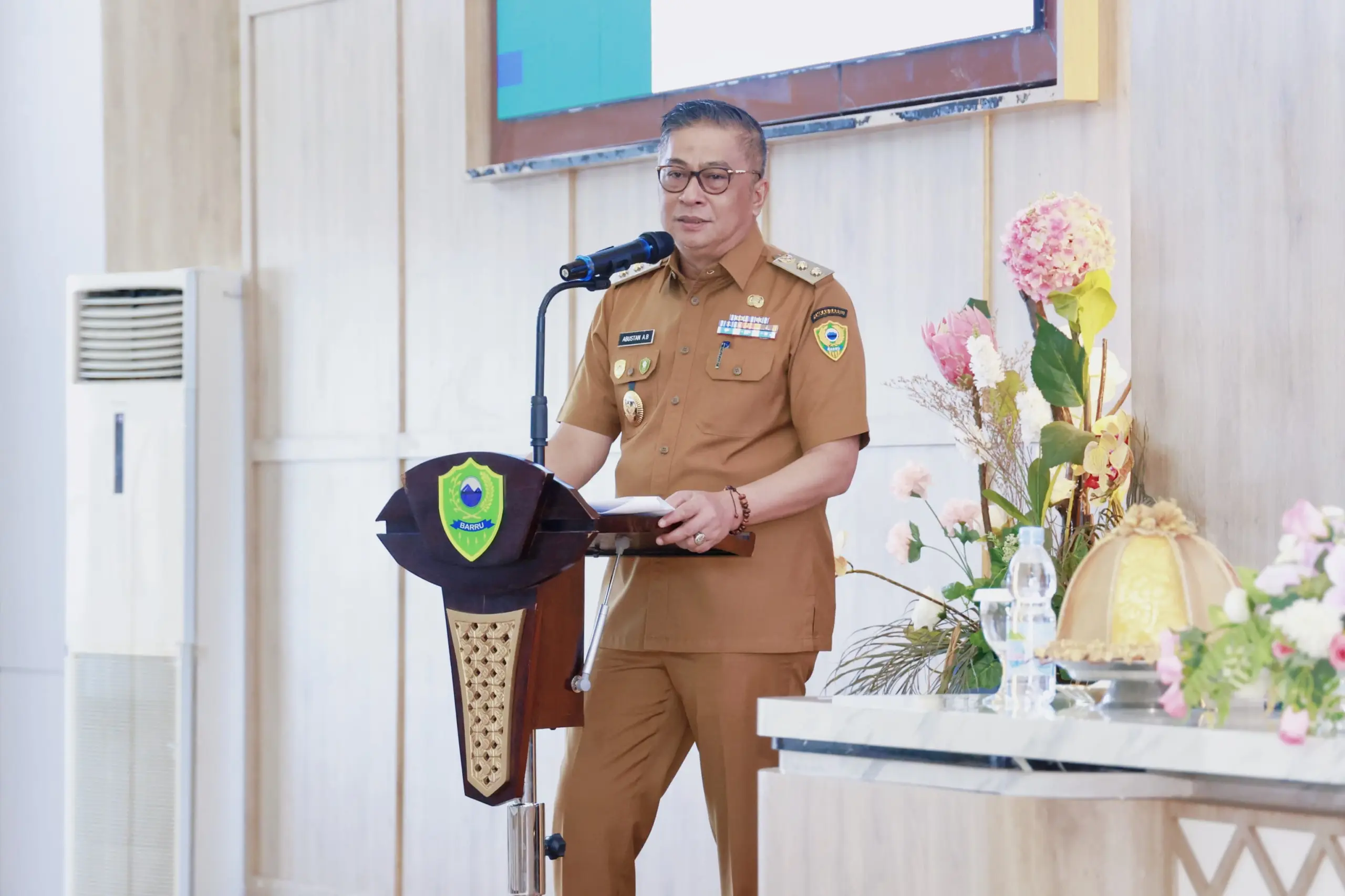 Wakil Bupati Barru: Disiplin dan BerAKHLAK Kunci Layanan Publik Prima!