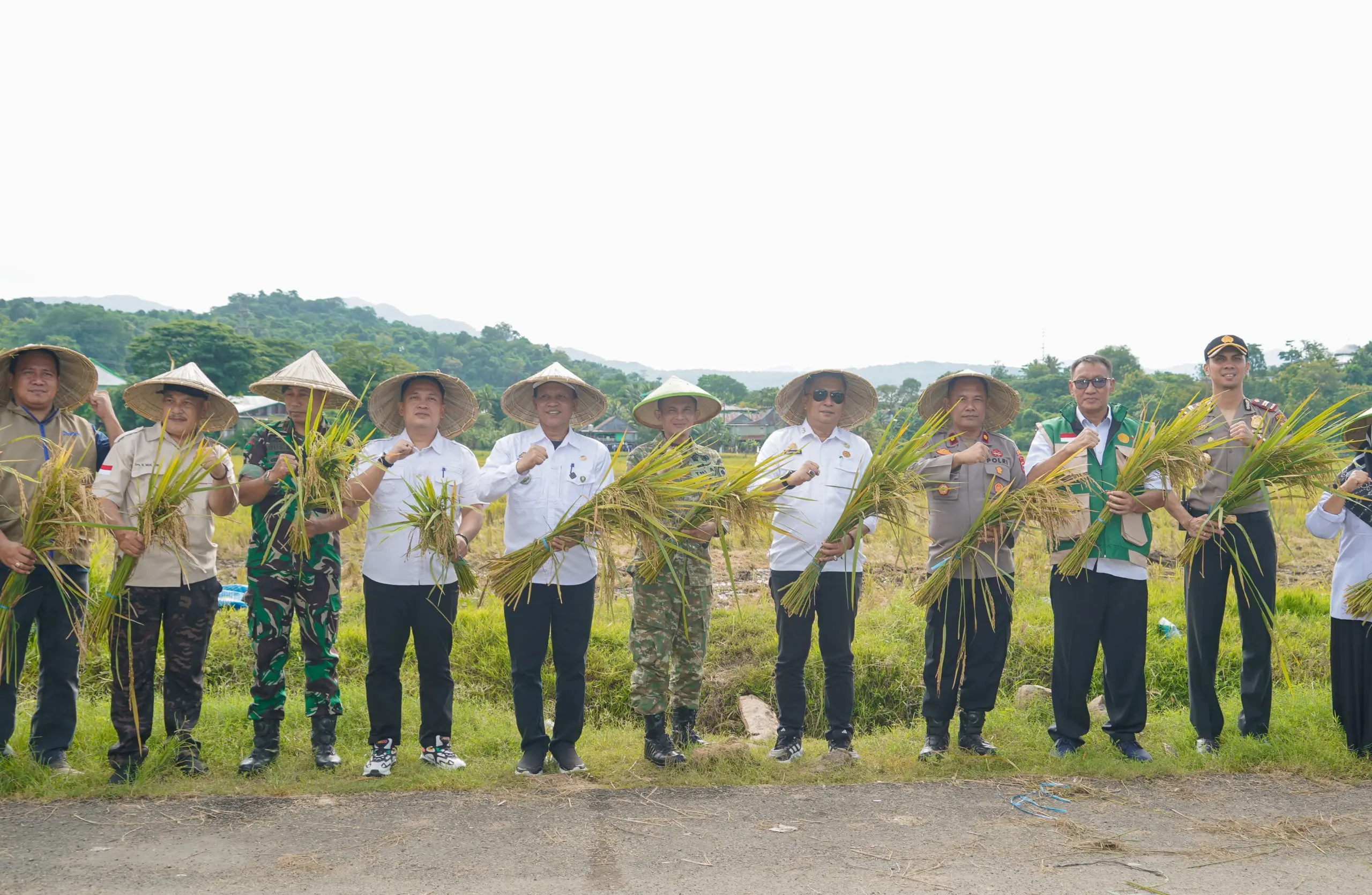 Swasembada Pangan 2026: Wakil Bupati Barru Panen 6 Ton/Ha, Dukung Deklarasi Prabowo di Karawang